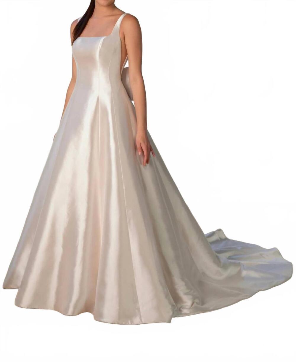 NEW STELLA YORK a-line wedding dress in ivory